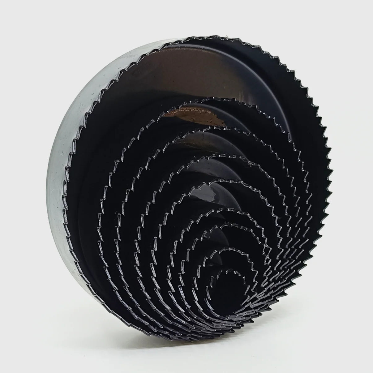 16-DELNI SET KRUNA ZA BUŠENJE DRVETA I PLASTIKE